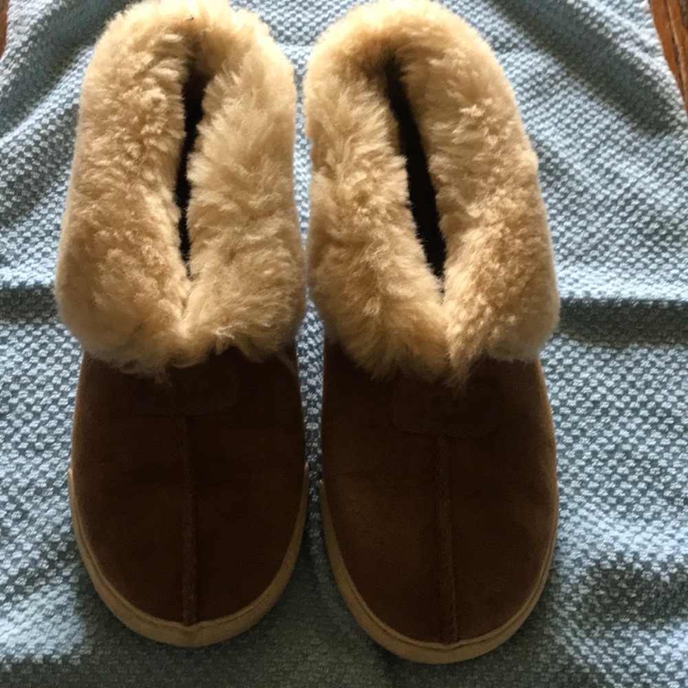 Ugg Low Slip-on